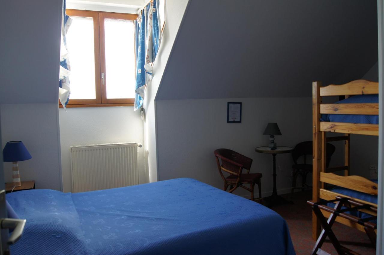 Aux Trois Jean Hotel Крот Стая снимка